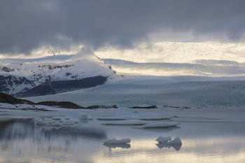 12-Tues-Glacier-Lagoon-Moody_MG_0039