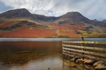 23-10-19-Buttermere-Lake---Fence-LE-IMG_4256