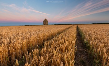 14-07-22-East-Soar-Signal-House-Sunrise-DISTANT-DAWN-5D3_7767Watermark